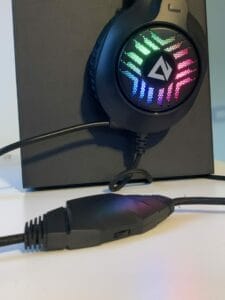 Aukey RGB Gaming Headset (GH-X1) Anschlüsse